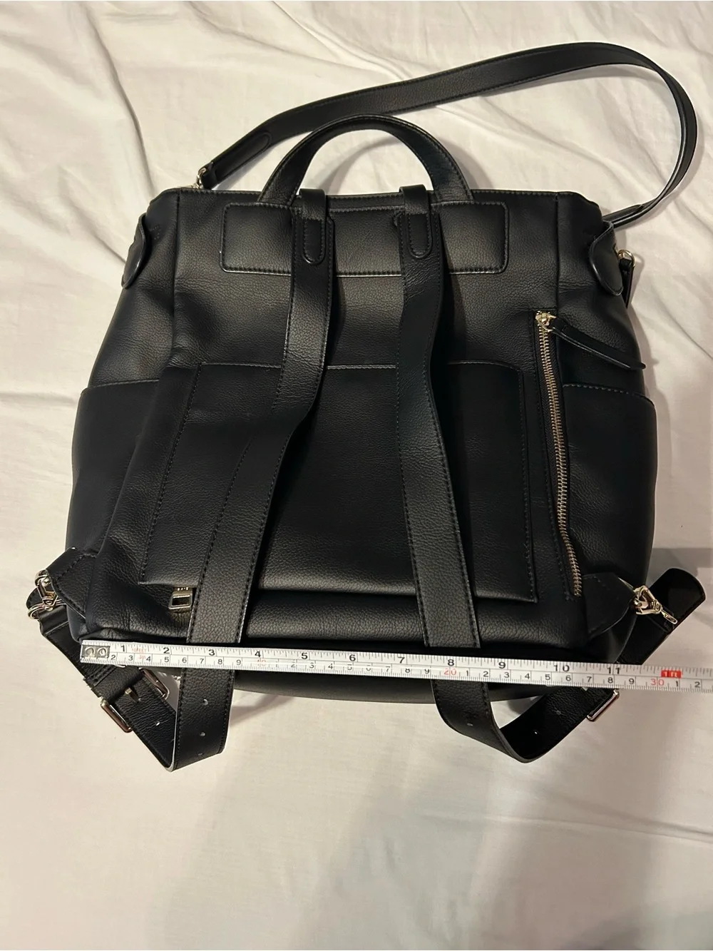 Mina Baie bought resale